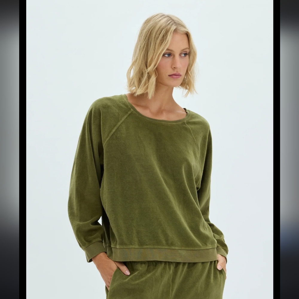Raquel Allegra Muse Sweatshirt Velour Pullover Army Green $250 sz 2 - Picture 4 of 16
